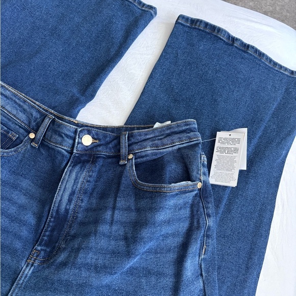 Michael Kors Women's Wide Leg Blue Jeans - Picture 5 of 8